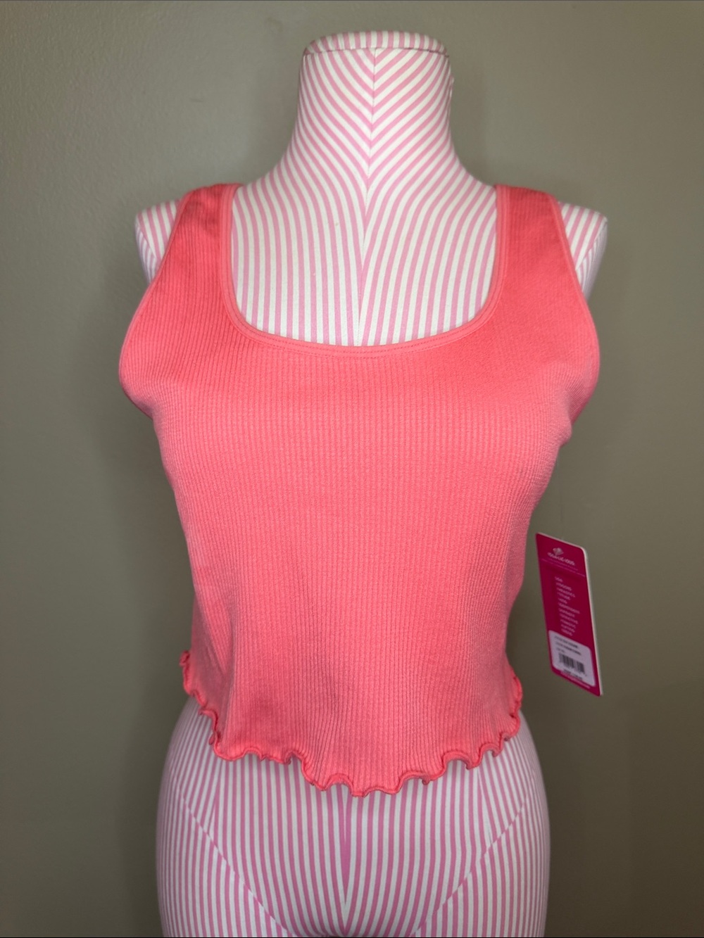 NWT Yogalicious Women’s Cropped Ribbed Tank Top - Coral Pink
